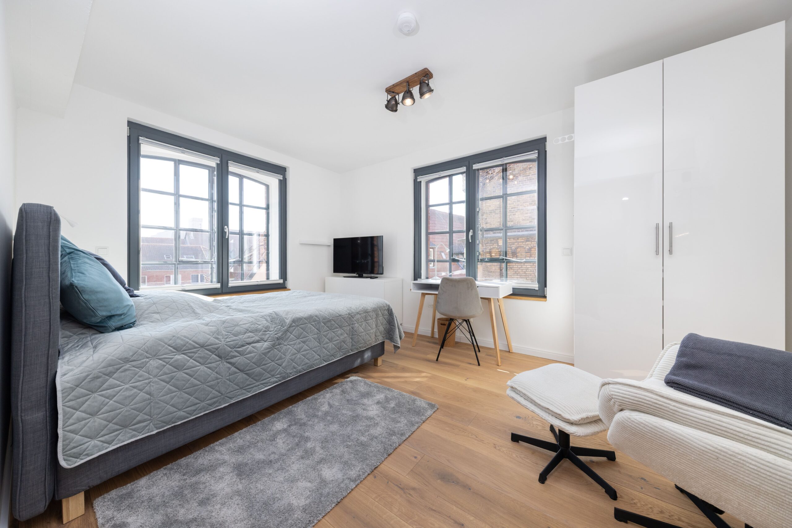 CoLiving LG-12