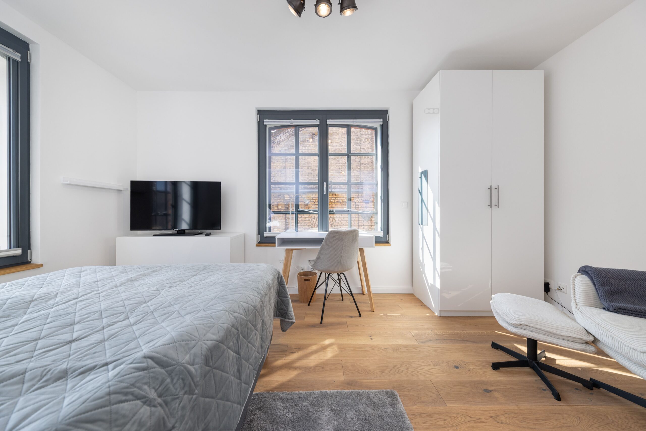 CoLiving LG-9